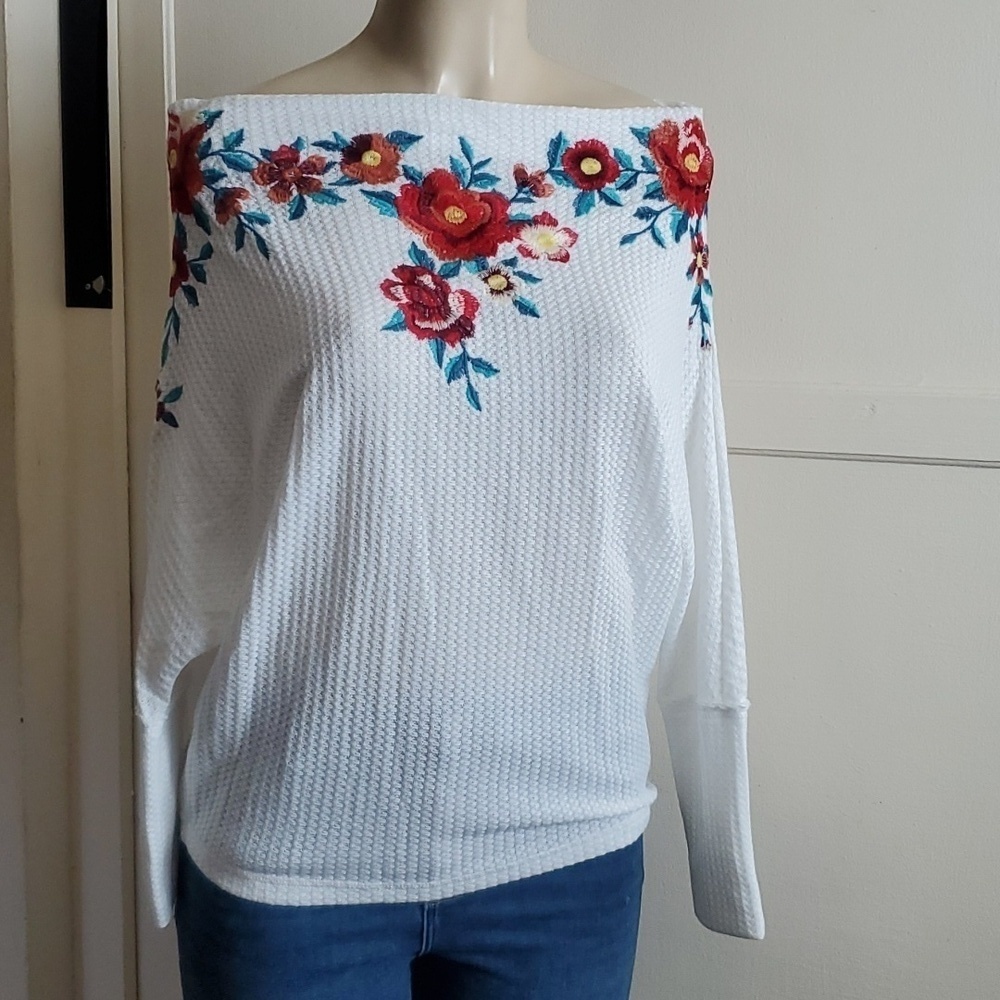 Umgee Top Off the Shoulder Embroidered Floral Dolman Waffle Knit Shirt Size S